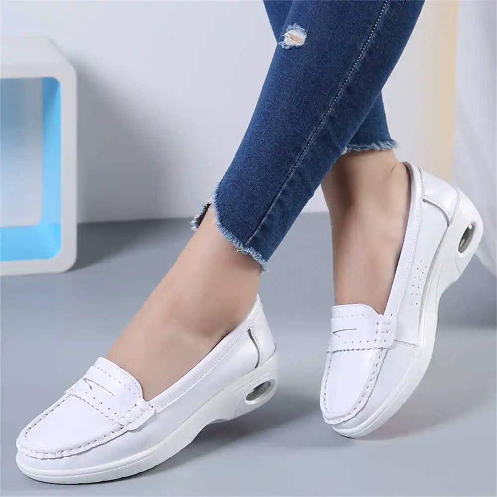 Thick Sole Slipon White Traine - Best Tech Office Accessories avis et prix