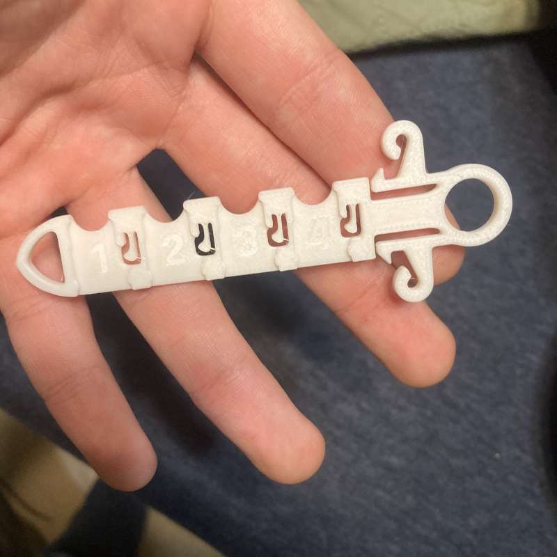 Sword Shaped SD Card Storage C - Tech Keychain Accessories avis et prix