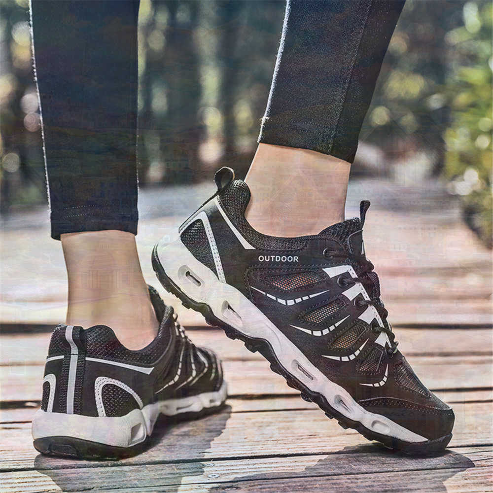 Sumer Round Tip Silver Sneaker - Universal Tech Accessories avis et prix